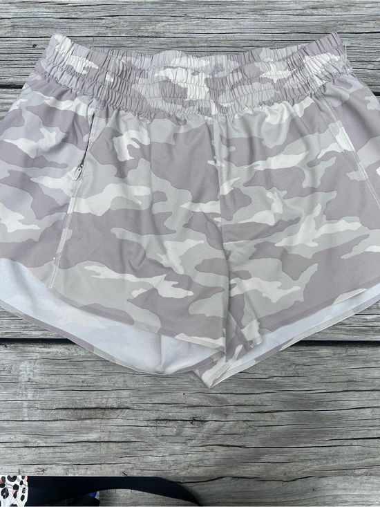 Athleta Pants - Athleta Light Gray Camo Hustle 3" Shorts